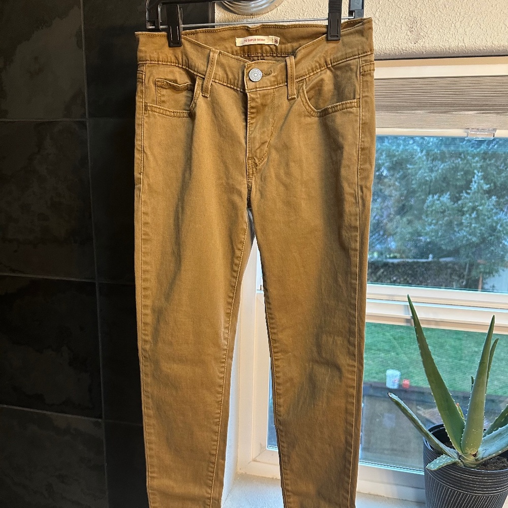 Levi’s skinny pants